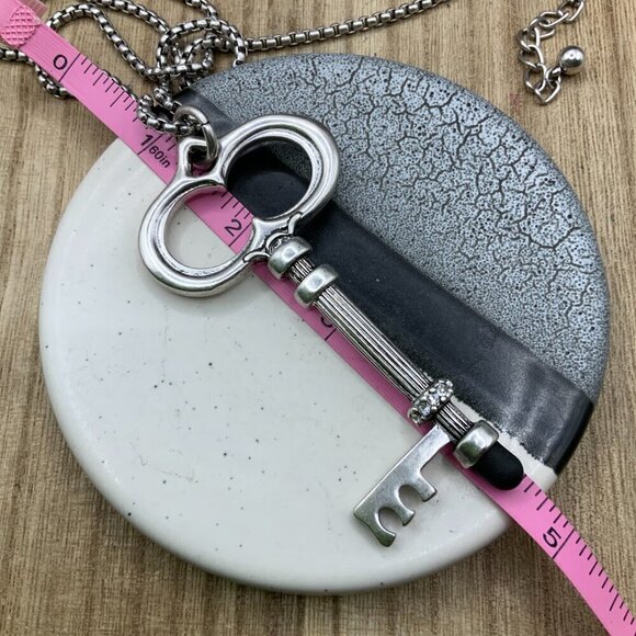 Chico's NWT Skelton Key Silver Tone Long Chain Necklace - Picture 4 of 5